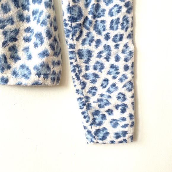 Neiman Marcus NWOT 100% Cashmere Blue Leopard Sweater - Picture 4 of 6